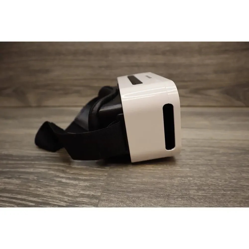 Sharper Image 2017 VR Virtual Reality Glasses White Head Set Visor System